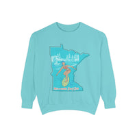 Load image into Gallery viewer, Minnesota Vintage Surfing Sweatshirt - Cozy Unisex Pullover for Beach Lovers, Retro Style, Gift for Nature Enthusiasts, Summer Vibes, [...]
