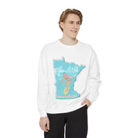 Load image into Gallery viewer, Minnesota Vintage Surfing Sweatshirt - Cozy Unisex Pullover for Beach Lovers, Retro Style, Gift for Nature Enthusiasts, Summer Vibes, [...]
