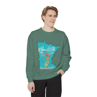 Load image into Gallery viewer, Minnesota Vintage Surfing Sweatshirt - Cozy Unisex Pullover for Beach Lovers, Retro Style, Gift for Nature Enthusiasts, Summer Vibes, [...]
